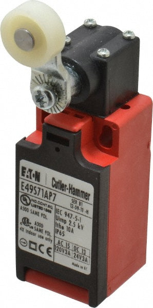 Eaton Cutler-Hammer E49S71AP7 Eaton Cutler-Hammer General Purpose Limit Switch: SPDT, NC, Roller (E49S71AP7)