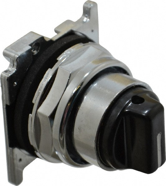 Eaton Cutler-Hammer 10250T1343 Eaton Cutler-Hammer Selector Switch: 3 Positions, Maintained (MA) (10250T1343)
