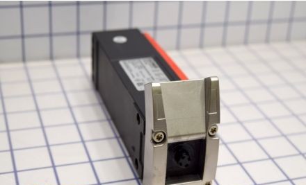 Euchner Miscellaneous 109401 - SAFETY SWITCH/ACTUATOR CET3-AR-CRA-AH-50X-SG (109401)