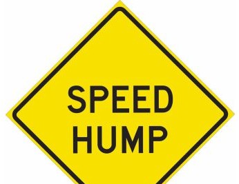 Brady Signs & Signage 115657 - Speed Hump Sign, 24 H x 24 W x 0.090 D, Aluminum (115657)