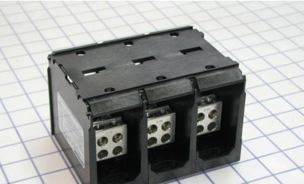 Marathon Special Products Power Distribution Blocks 1333552-CH - POWER BLOCK W/HINGE COVER, 3P, 335A, BOX/BOX (1333552CH)
