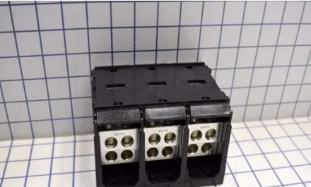 Marathon Special Products Power Distribution Blocks 1333575-CH - Distribution Block, 3-P, 420A, Bx/Bx Line: (1333575CH)