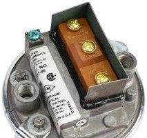 Dwyer Instruments Pressure Switches 1911-00 - UL/FM/CSA SPDT Pressure Switch Range.07-.15In WC (1911-00)