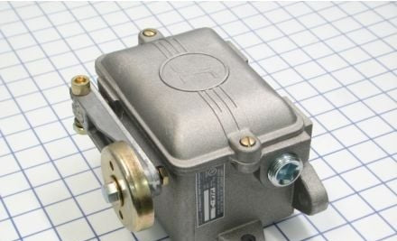 Joslyn Clark Limit Switches A102-41251A-1 - Limit Switch, HLA-2, 2-P N/O or N/C (30720)
