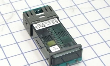 Cal Controls Process Controllers 330000400 - 3300 Series 1/32 DIN Controller (330000400)