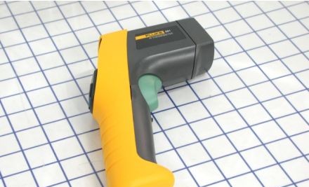 Fluke Thermometers FLUKE-561 - IR THERMOMETER (5065882)