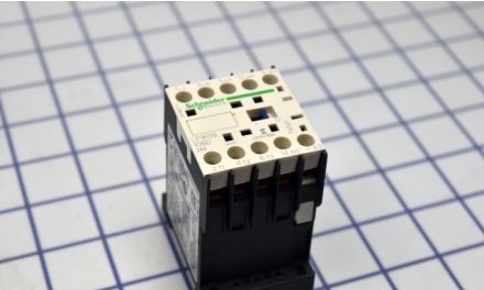 Square D Contactors LP1K0910BD - TeSys K Contactor, 3-Poles (3 NO), 9A, 24 DC (601227)
