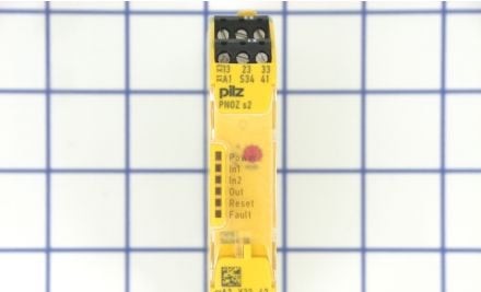 Pilz Safety Relays 750102 - Safety Relay, PNOZ S2, 24VDC, Screw Terminals (750102)