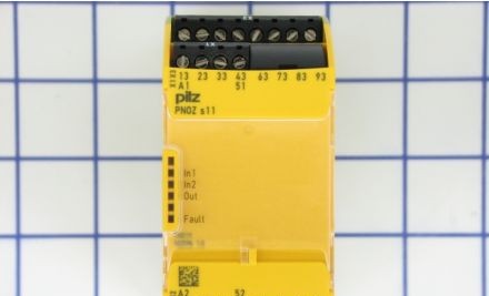Pilz Safety Relays 750111 - SAFETY RELAY, PNOZS11, 24VDC (750111)
