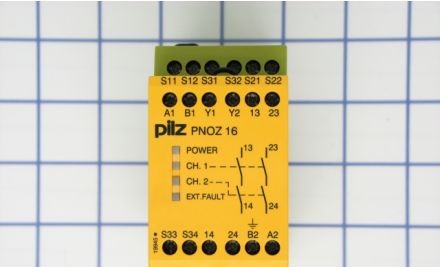 Pilz Safety Relays 774060 - E-STOP RELAY, 24VDC/AC (774060)