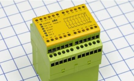 Pilz Safety Relays 774080 - E-STOP RELAY, 24VDC/AC (774080)