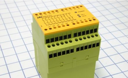 Pilz Safety Relays 774709 - RELAY (774709)