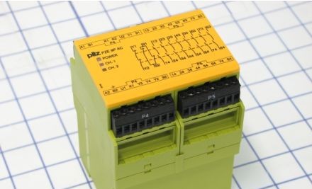 Pilz Safety Relays 777148 - Expander Module, PZE 9P, 24VAC/DC- 100-240VAC/DC (777148)