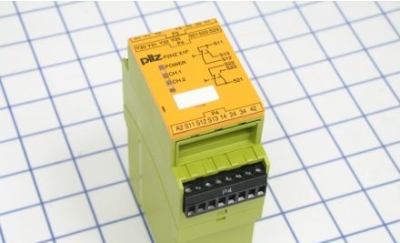 Pilz Safety Relays 777340 - SAFETY RELAY, 24VDC, 3NO/1NC P2HZ X1P 24VDC (777340)