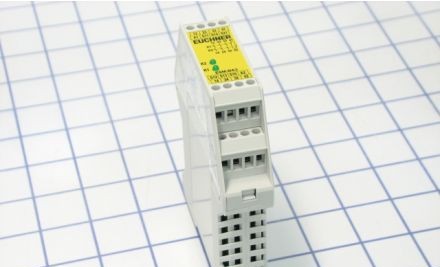Euchner Safety Relays 085613 - Safety Relay, ESM-BA301, 24VAC/DC, Screw Terminals (85613)
