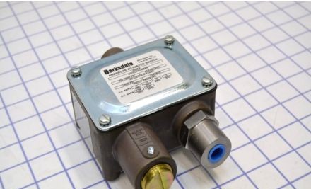 Barksdale Control Products Pressure Switches 9048-6 - Switch,Sealed Piston (9048-6)