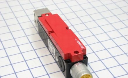 Euchner Safety Switches 099717 - SAFETY SWITCH, STA3A-4131A024-10C- DCX (99717)