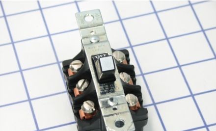 Cooper Disconnect Switches AH7810UD - Eaton manual motor controller, Switch only (AH7810UD)