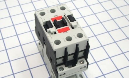 Lovato Contactors BF3200A12060 - Contactor, 3-P 32A Ac3 120V 60Hz (BF3200A12060)