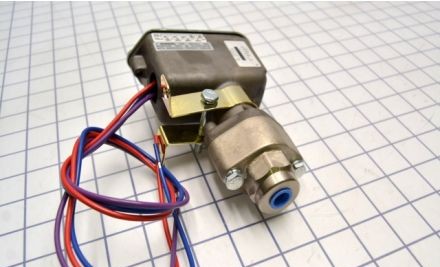 Barksdale Control Products Pressure Switches C9612-2 - Switch,Pressure,Sealed Piston (C9612-2)