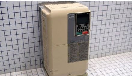Yaskawa CIMR-AU2A0040UAA - AC Drive, 15HP 240V (CIMR-AU2A0040UAA)