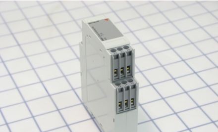 Carlo Gavazzi Protection Relays DPA01DM48 - Phase Monitor Relay, 380-480VAC, DPDT 8A (DPA01DM48)