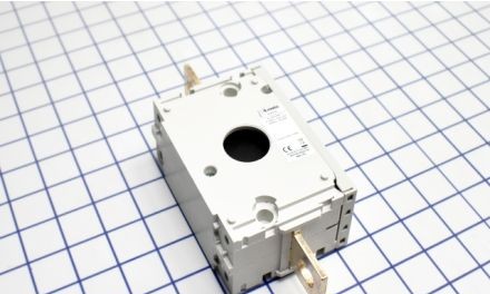 Lovato Miscellaneous GLX302 - Neutral Terminal For Gl320-630A (GLX302)