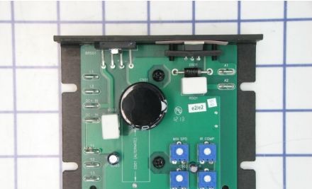 Minarik Drives Drives LV02-24AC - Drive, DC, 24VDC, 2A, Chassis, 8-24VAC Input (LV02-24AC)