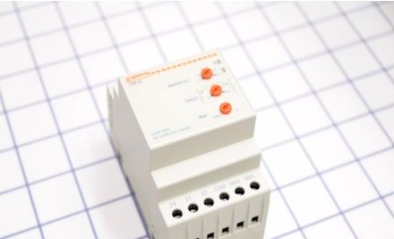 Lovato Protection Relays LVM30A240 - Level Control Relay, 24/220-240VAC, (2)SPDT 8 (LVM30A240)