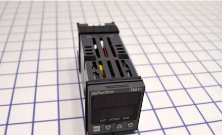 Partlow Process Controllers P1161100400 - Plus Series Limit Device, 1/16 DIN (P1161100400)
