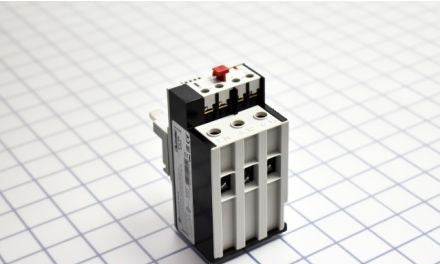 Lovato Overload Relays RF823300 - Overload Relay 20-33A Bf40-80 Man Ps (RF823300)