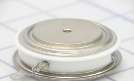 Infineon SCRs T640N18TOF - SCR, TO-200AB-2, 1800V, 644A (T640N18TOF)