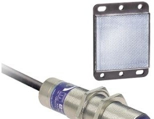Telemecanique Photoelectric Sensors XU9M18MA230 - PHOTOELECTRIC SENSOR 24VDC 100MA (XU9M18MA230)