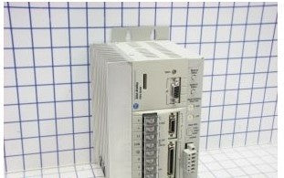 Allen Bradley 1398-DDM-019-X - Servo Drive, 10A 240V (1398-DDM-019-X)