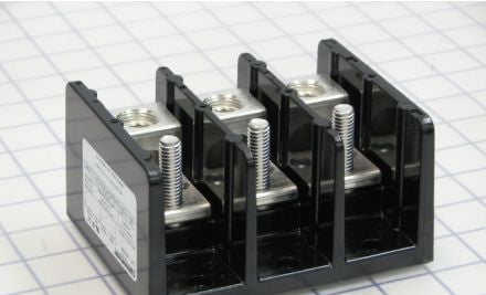 Marathon Special Products Power Distribution Blocks 1433559 - SPLICER BLOCK, 3-P, 310A, BOX/STUD LINE: (1) (1433559)