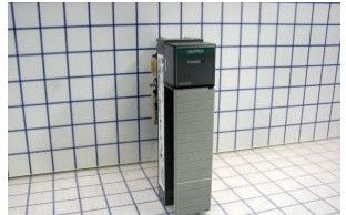 Allen Bradley 1746-N04V - Output Module (1746-N04V)