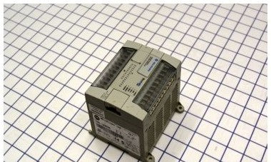 Allen Bradley 1762-L24BWA - Programmable Controller (1762-L24BWA)