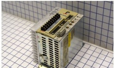 Allen Bradley 2098-DSD-010X-DN - DRIVE 5/15AMP ULTRA3000 W/DEVICENET (2098-DSD-010X-DN)