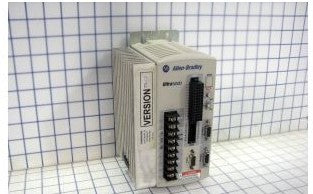 Allen Bradley 2098-IPD-030-DN - Servo Drive, 3KW 230V (2098-IPD-030-DN)