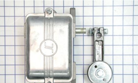 Joslyn Clark Limit Switches A102-41252A-3 - Limit Switch, HLLA-1, 1-P N/O or N/C Std (30770)