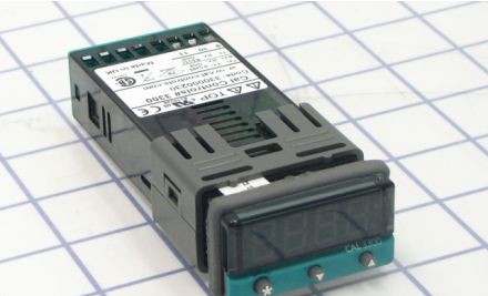 Cal Controls Process Controllers 330000230 - 3300 Series 1/32 DIN Controller (330000230)