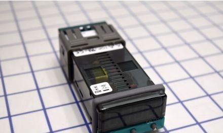 Cal Controls Process Controllers 331100000 - 3300 Series 1/32 DIN Controller (331100000)