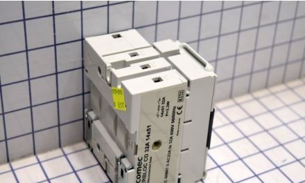 Socomec Disconnect Switches 36313004 - FUSERBLOC CD 14X51 3X32A (36313004)