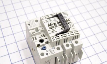 Socomec Disconnect Switches 37105003 - FUSERBLOC CD CC 3+NP 30A (37105003)