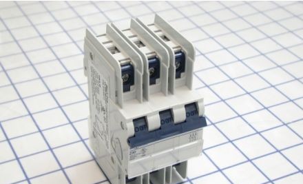 Altech Circuit Breakers 3Z30UL - 3Z30UL, 30A, CIRCUIT BREAKER (3Z30UL)
