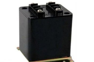 Instrument Transformer 467-690 - VT, Indoor, Model: 467, Ratio: 690:120 V, Single (467-690)