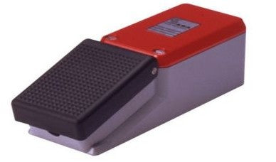 Altech Switches 51.107R - Ftsw.FS1SU1S,std.clr. 1no/1nc,snap, Mom.,A/T,IP65 (51.107R)
