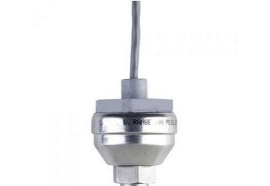 Dwyer Instruments HVAC Sensors 673-8 - Pressure Transmitter Range 0-200 PSI 4-20Ma Output (673-8)