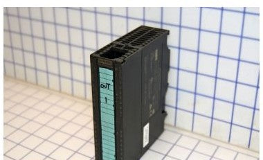 Siemens 6ES7322-5FF00-0AB0 - Output Module (6ES7322-5FF00-0AB0)
