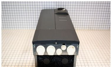 Siemens 6SE6440-2UD33-0EA1 - AC Drive, 40HP 480V (6SE6440-2UD33-0EA1)